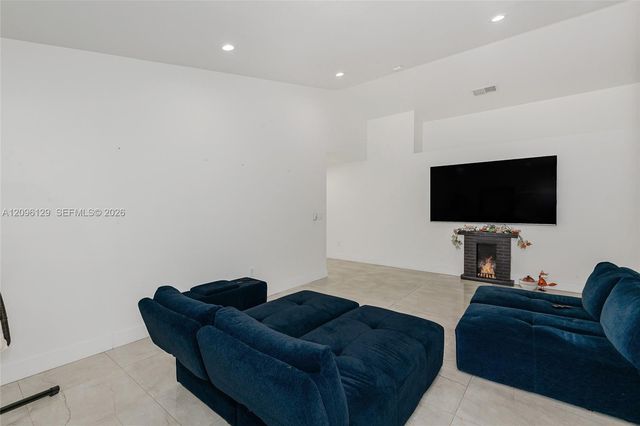 12519 NW 10th Court, Sunrise, FL 33323