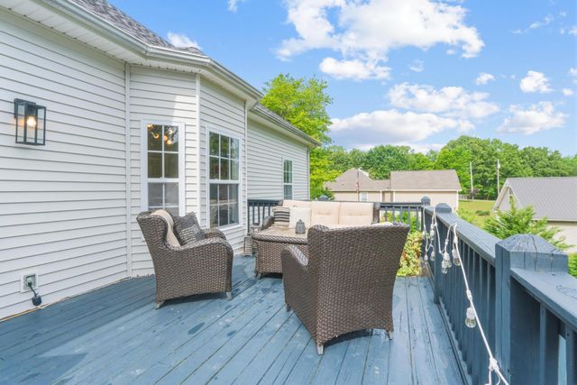 202 Contrary Rd, Burns, TN 37029