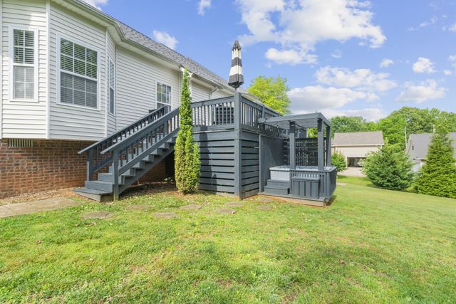 202 Contrary Rd, Burns, TN 37029