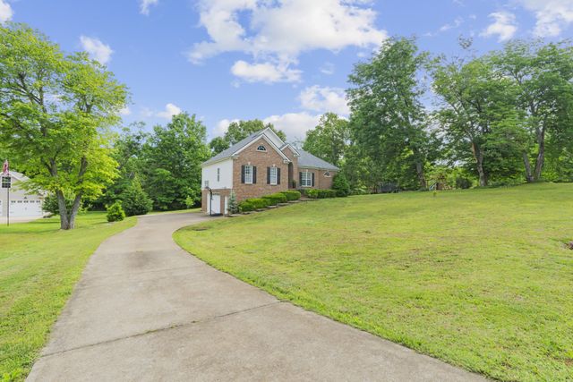 202 Contrary Rd, Burns, TN 37029