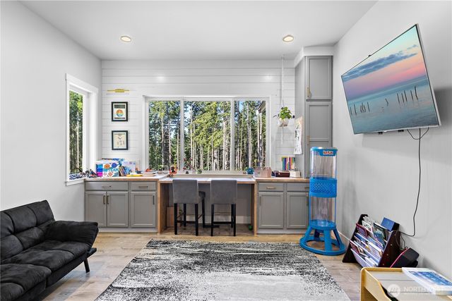 7233 184th Street NW, Stanwood, WA 98292