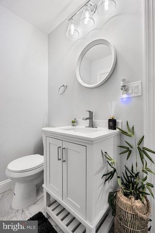 235 W CENTER AVE, Maple Shade, NJ 08052