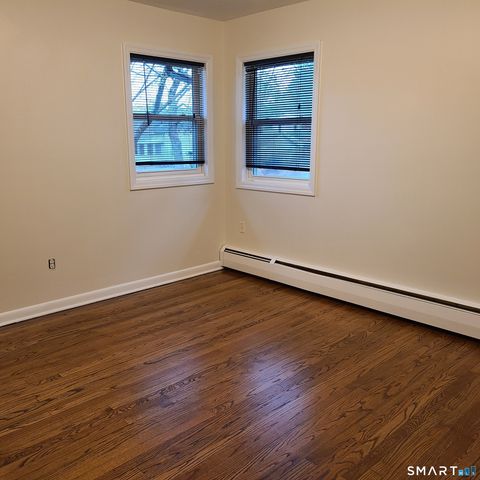 14 Fleetwood Park, Bethel, CT 06801