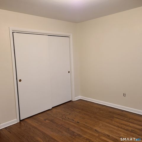 14 Fleetwood Park, Bethel, CT 06801