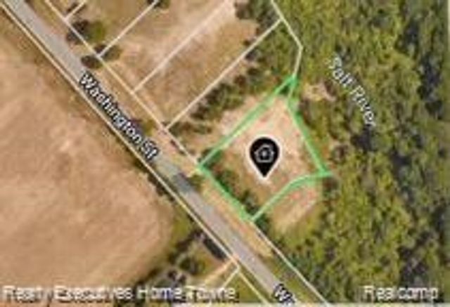 54620 Washington, Chesterfield, MI 48047