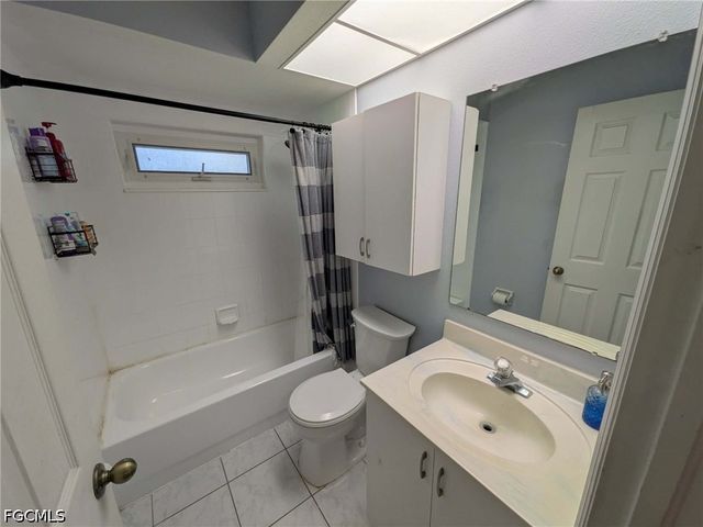 5019 Chiquita BLVD S, Cape Coral, FL 33914
