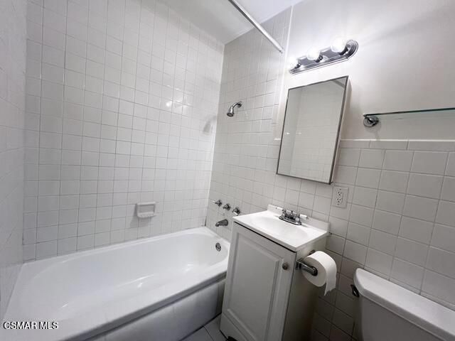 5930 Hesperia Avenue, Encino, CA 91316