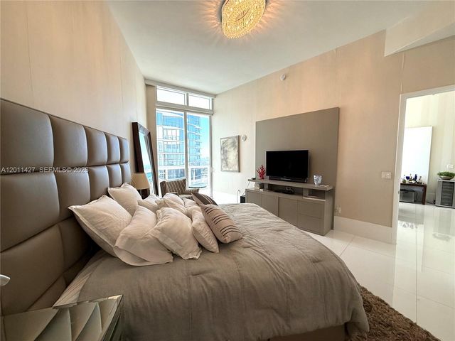 15811 Collins Ave 4207, Sunny Isles Beach, FL 33160