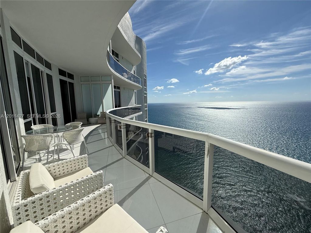 15811 Collins Ave 4207, Sunny Isles Beach, FL 33160