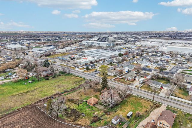 933 W GENTILE ST, Layton, UT 84041