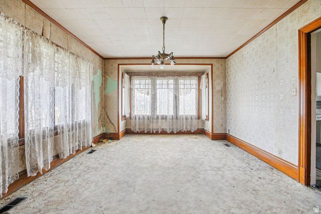 933 W GENTILE ST, Layton, UT 84041