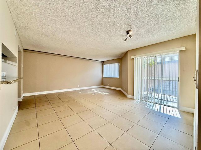 9901 Westview Drive 324, Coral Springs, FL 33076