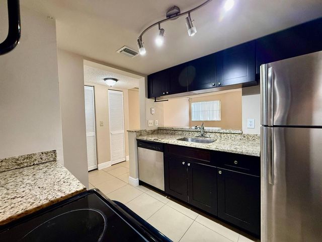 9901 Westview Drive 324, Coral Springs, FL 33076