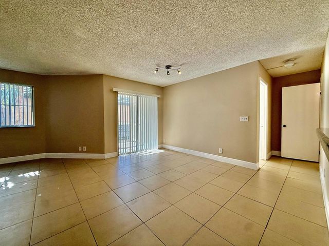 9901 Westview Drive 324, Coral Springs, FL 33076