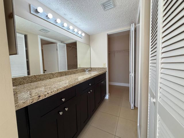 9901 Westview Drive 324, Coral Springs, FL 33076