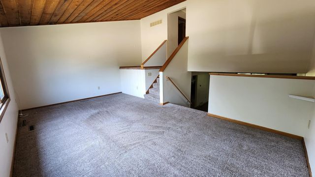 1404 City View Court NE, Rochester, MN 55906