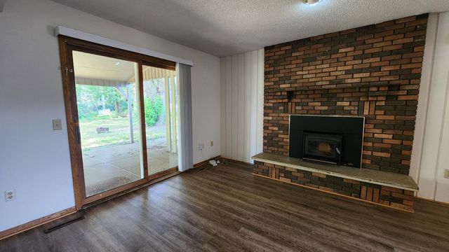 1404 City View Court NE, Rochester, MN 55906