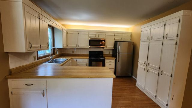 1404 City View Court NE, Rochester, MN 55906