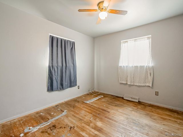 6558 Berwyn Street, Dearborn, MI 48127