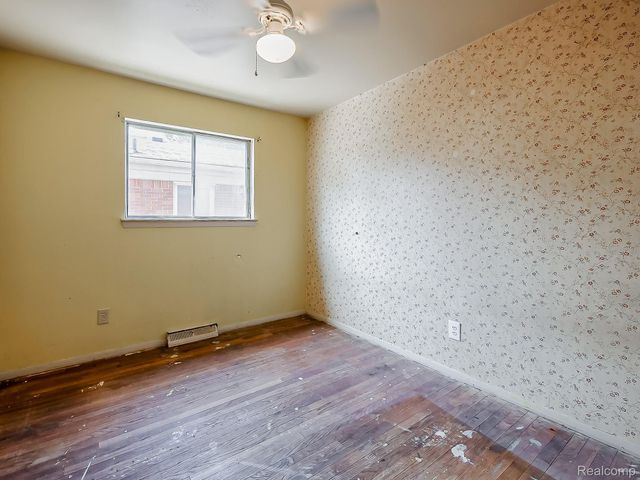 6558 Berwyn Street, Dearborn, MI 48127