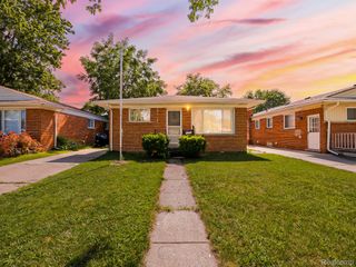 6558 Berwyn Street, Dearborn, MI 48127