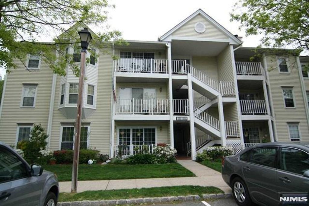 170 Linden Street 170, Mahwah, NJ 07430