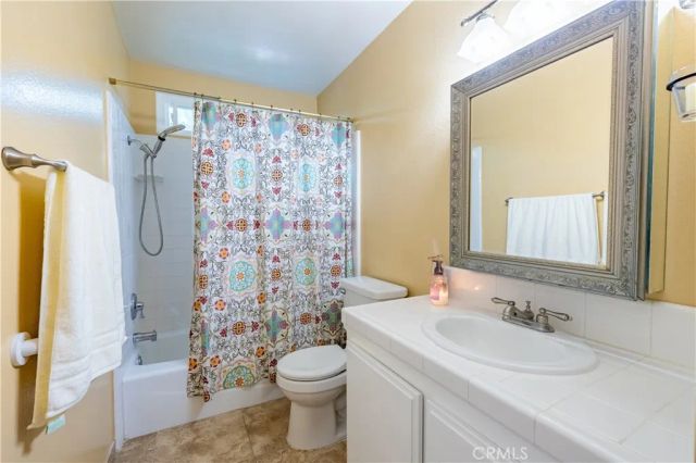 7125 E Randall Avenue, Orange, CA 92869