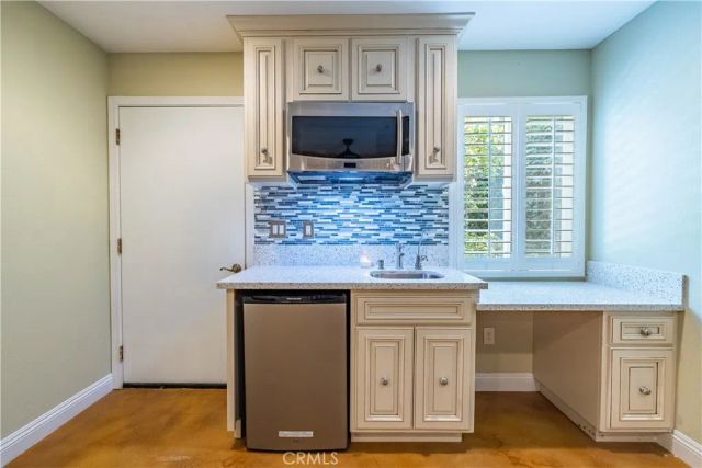 7125 E Randall Avenue, Orange, CA 92869