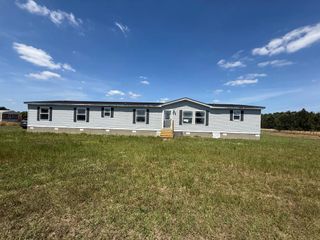 364 Hartzog Road, Slocomb, AL 36375