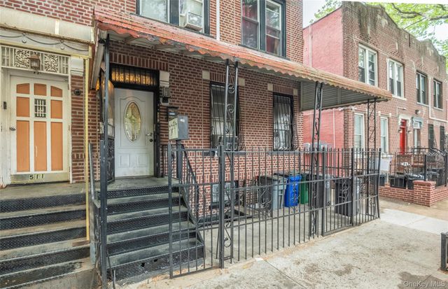 515 Hinsdale Street, Brooklyn, NY 11207