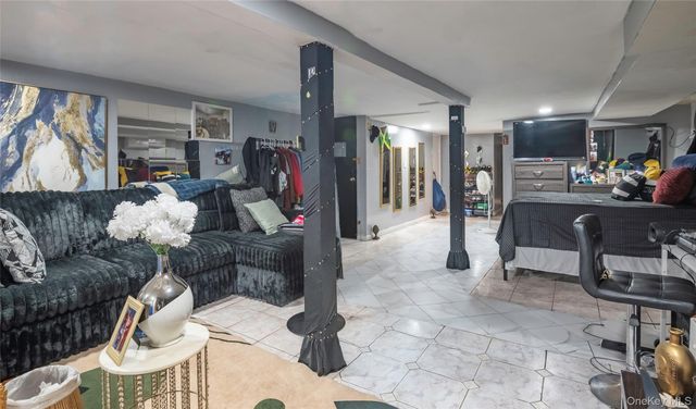515 Hinsdale Street, Brooklyn, NY 11207