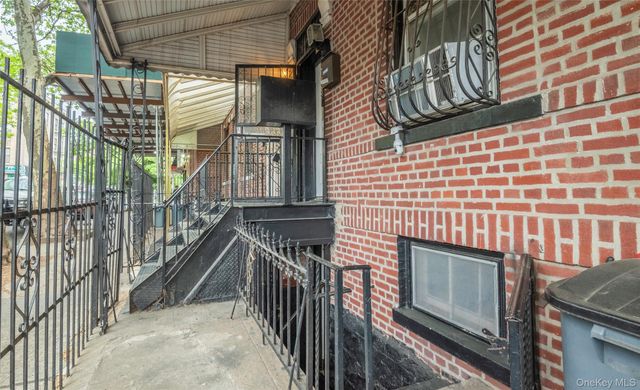 515 Hinsdale Street, Brooklyn, NY 11207
