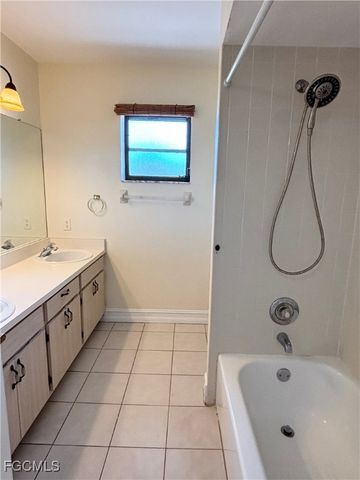 7280 Pebble Beach RD, Fort Myers, FL 33967