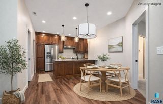 8607 W Shoreline Pl Place, Sioux Falls, SD 57107