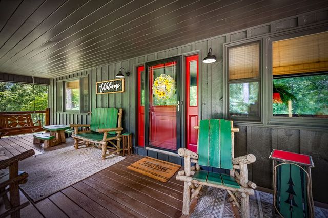 178 Arp Road, Mineral Bluff, GA 30559