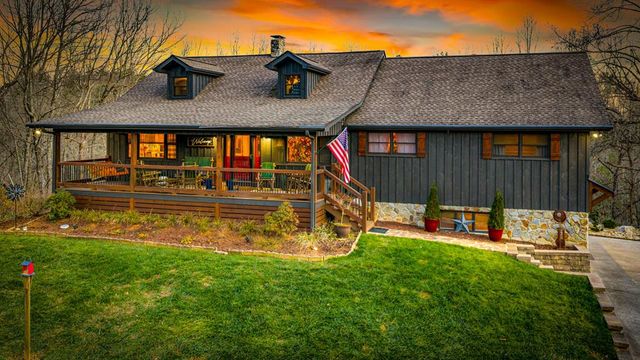 178 Arp Road, Mineral Bluff, GA 30559