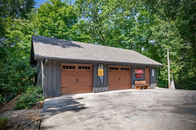 178 Arp Road, Mineral Bluff, GA 30559