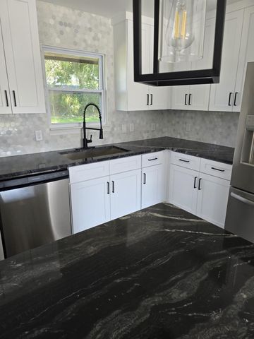 5821 Lantern Drive Beaumont, Beaumont, TX 77713