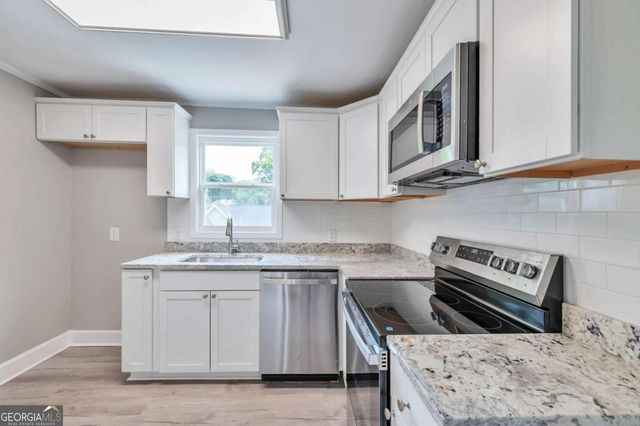 880 Pinehurst Terrace SW, Atlanta, GA 30310