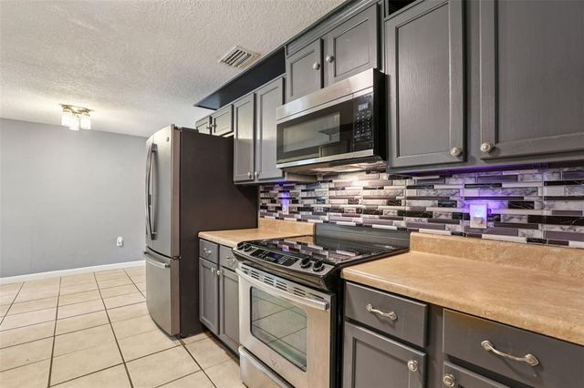36426 MONROE DRIVE, Zephyrhills, FL 33541