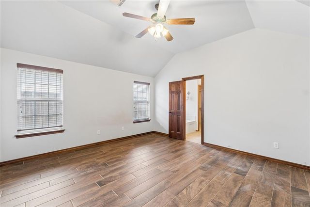 709 N White Tail Way, Mustang, OK 73064