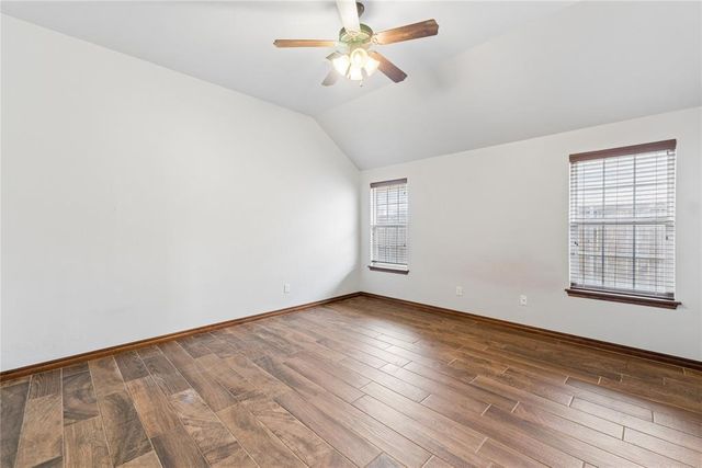709 N White Tail Way, Mustang, OK 73064