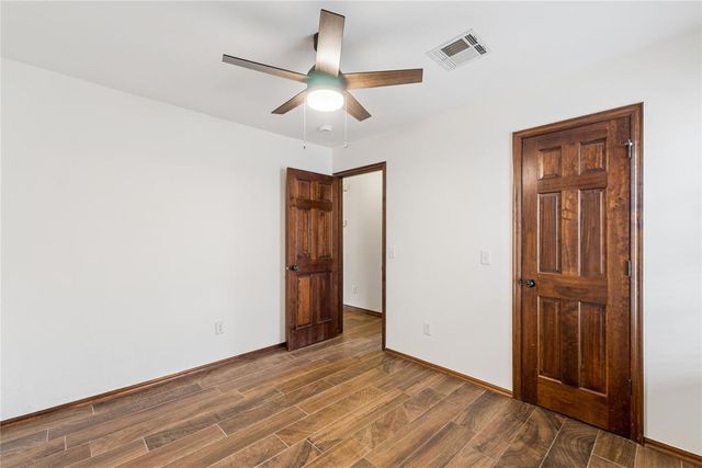 709 N White Tail Way, Mustang, OK 73064
