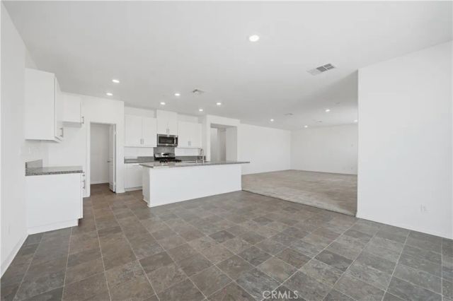 27215 Lost Palm, Menifee, CA 92585