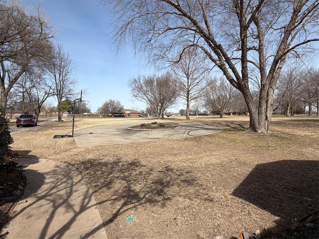 47 Serenada Lane, Shawnee, OK 74804