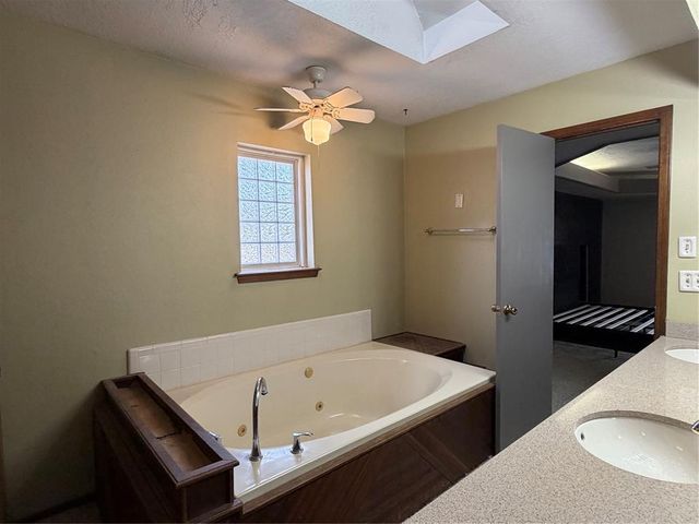 47 Serenada Lane, Shawnee, OK 74804