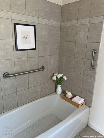 1401 Wyant Way, Sacramento, CA 95864