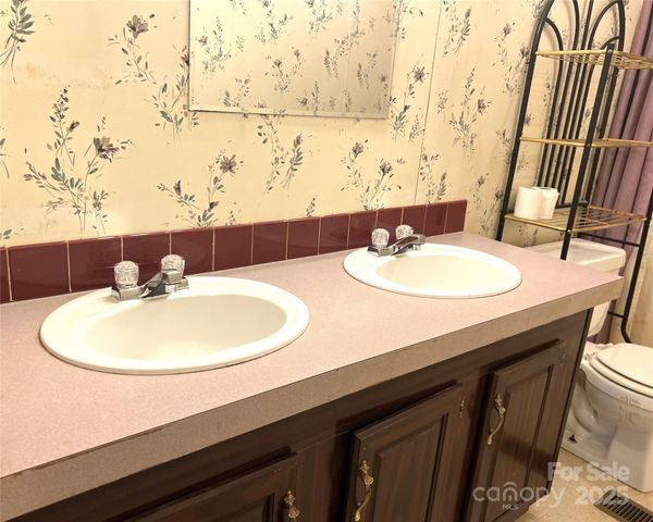 5031 Nunley Knolls, Morganton, NC 28655