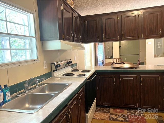 5031 Nunley Knolls, Morganton, NC 28655