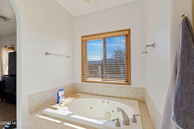 3790 E Tapia Drive, Vail, AZ 85641